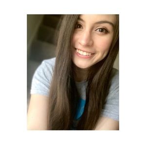 Meet your Posher, Andrea. Open to Offers!